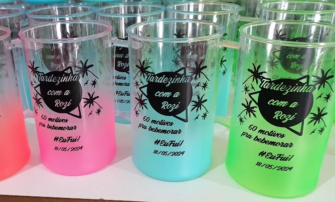 Kit 100 uni Canecas chopp 300ml DEGRADE Personalizadas